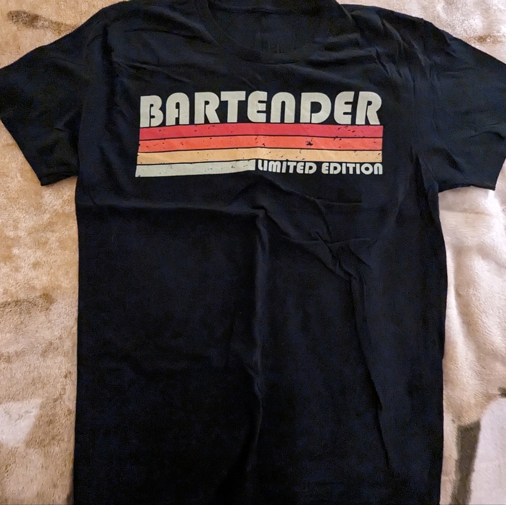Retro bartender t-shirt‎
